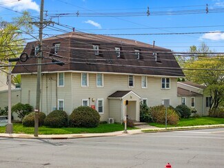 Plus de détails pour 1 Racetrack Rd, East Brunswick, NJ - Bureau à louer