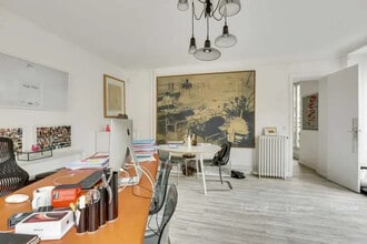 32 Rue De Paradis, Paris for sale Interior Photo- Image 2 of 3