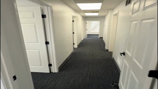 11801 Brinley Ave, Louisville, KY à louer - Vidéo sur l’inscription commerciale - Image 2 de 50