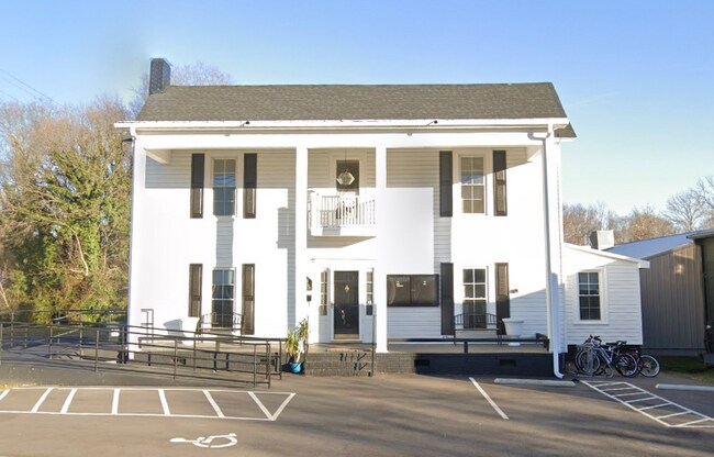 Plus de détails pour 306 N Main St, Clover, SC - Commerce de détail à vendre