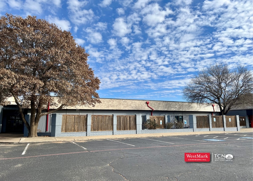 8315 Indiana Ave, Lubbock, TX for sale - Building Photo - Image 2 of 10