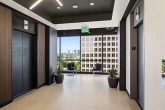 6420 Wilshire Blvd, Los Angeles, CA à louer Photo intérieure- Image 2 de 9