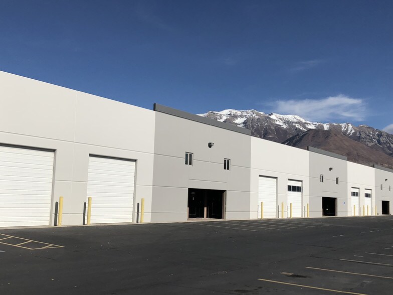 96 N 1800 W, Lindon, UT à louer - Photo principale - Image 1 de 26