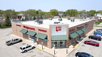 Plus de détails pour 555 19th Ave, Moline, IL - Commerce de détail à vendre