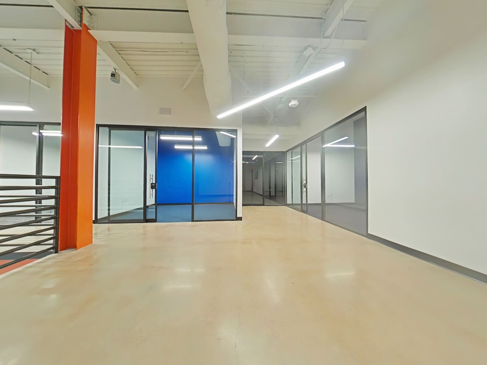 7701 Lemmon Ave, Dallas, TX for lease Interior Photo- Image 1 of 5