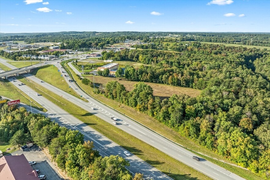 4038 Main st, Crossville, TN à vendre - Photo du bâtiment - Image 2 de 8