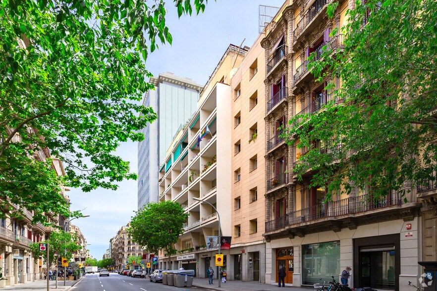 Carrer del Rosselló, 214, Barcelona, Barcelona for lease - Building Photo - Image 3 of 3