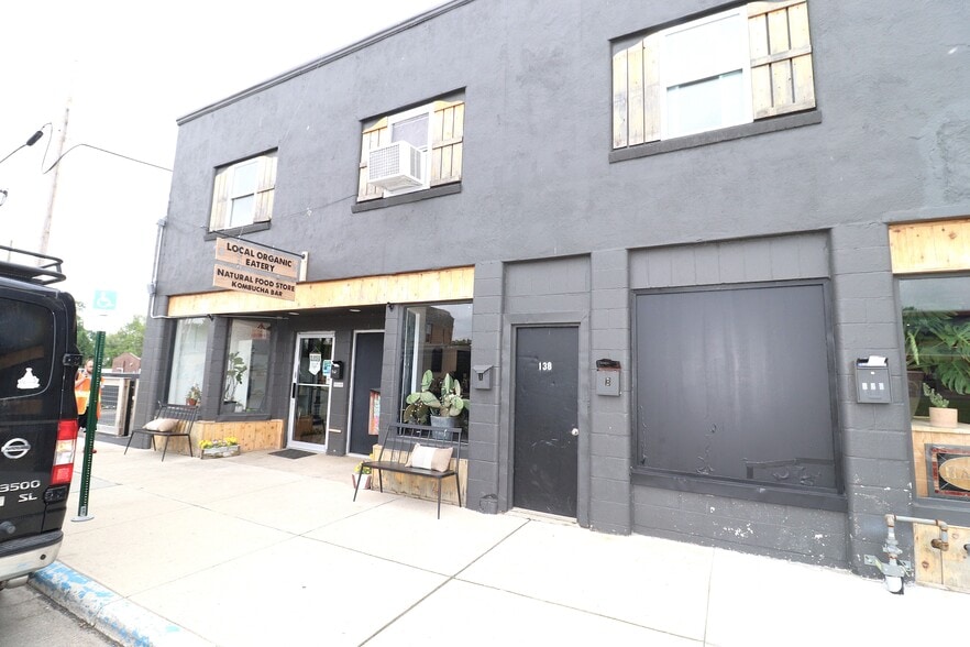 142 S Broadway St, Blanchester, OH for sale - Building Photo - Image 2 of 33