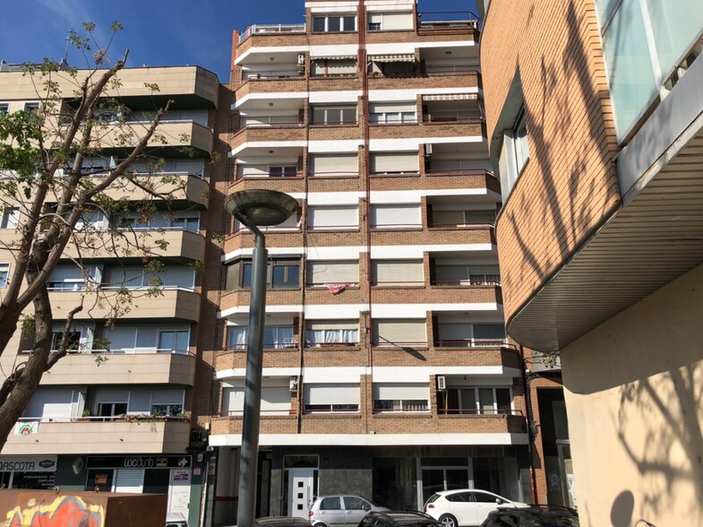 Immeuble residentiel dans Lleida, Lérida à vendre - Photo du bâtiment - Image 1 de 1
