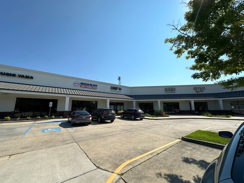 7731 Perkins Rd, Baton Rouge, LA for lease - Building Photo - Image 2 of 15