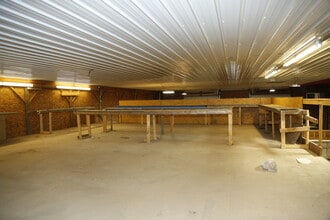 93 Bierer Lane, Morgantown, WV for lease Interior Photo- Image 2 of 7