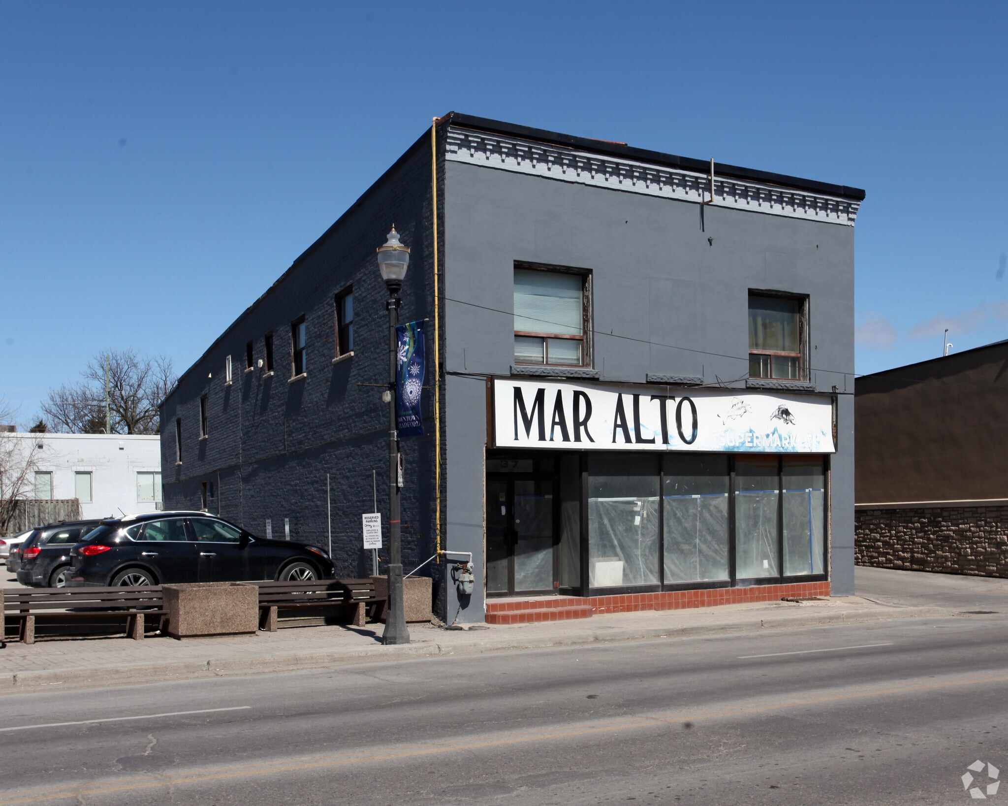 37 W Holland St, Bradford West Gwillimbury, ON for sale Primary Photo- Image 1 of 1