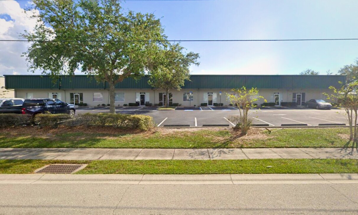 2240-2264 72nd Ave E, Sarasota, FL à louer Photo du bâtiment- Image 1 de 4