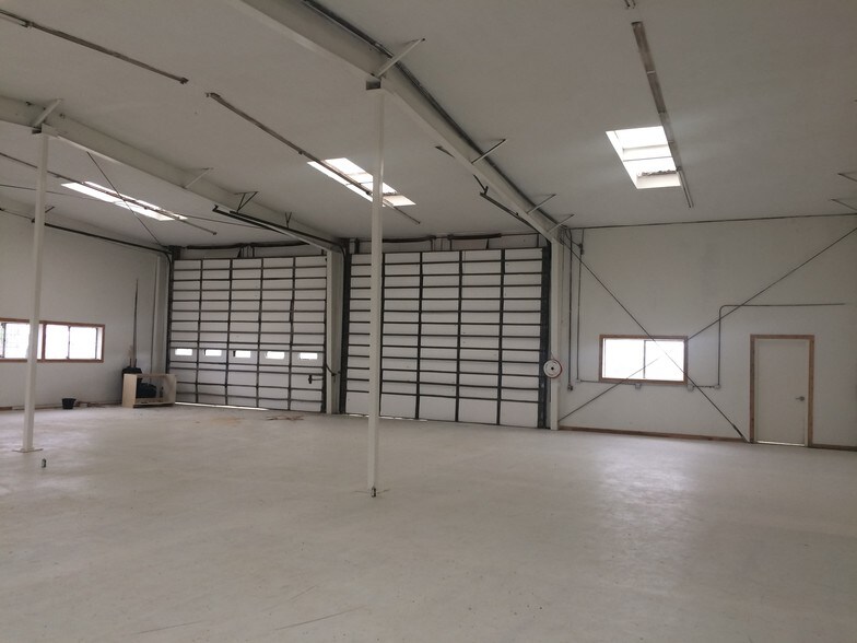 204 Glen Flora Rd, Eagle Lake, TX à vendre - Photo intérieure - Image 1 de 28