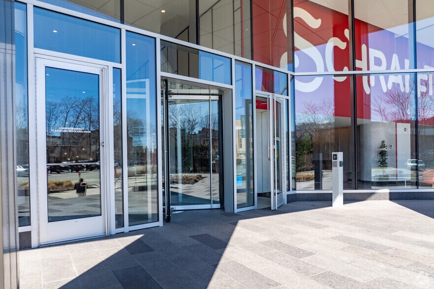 529 Main St, Charlestown, MA for lease - Building Photo - Image 2 of 5