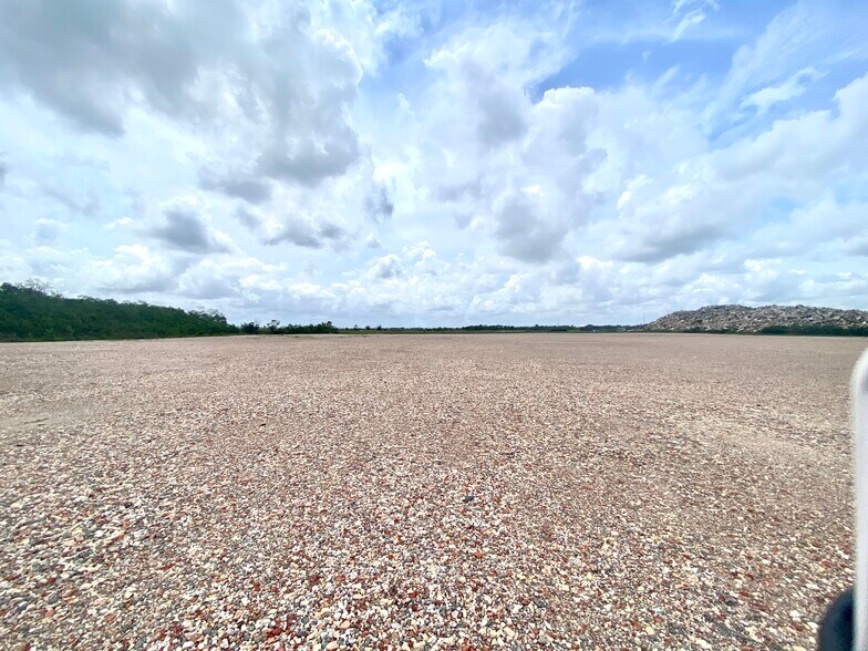 960 B 960 B FM 365, Port Arthur, TX for lease - Building Photo - Image 2 of 4