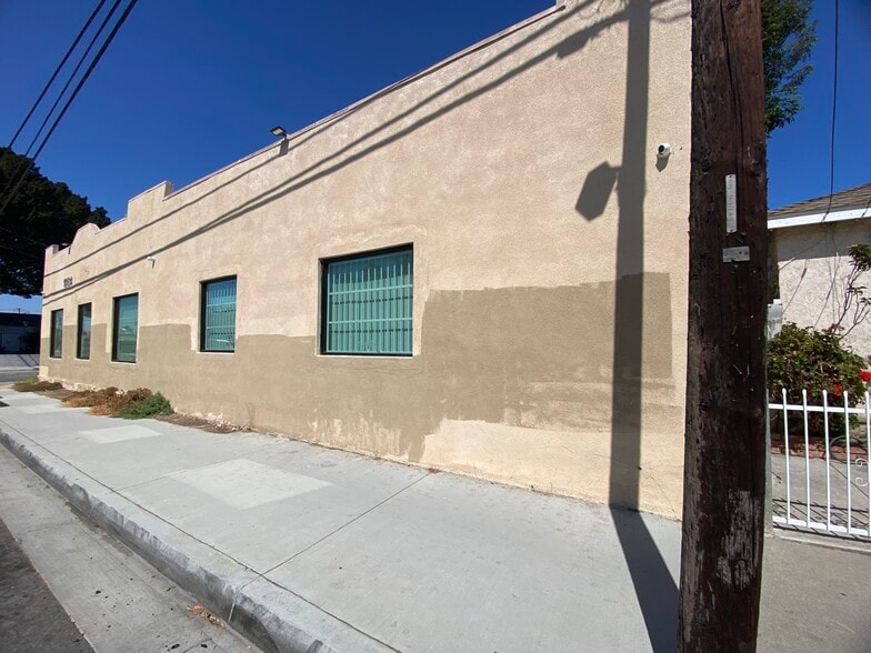 19104 Norwalk Blvd, Artesia, CA for lease - Building Photo - Image 2 of 14