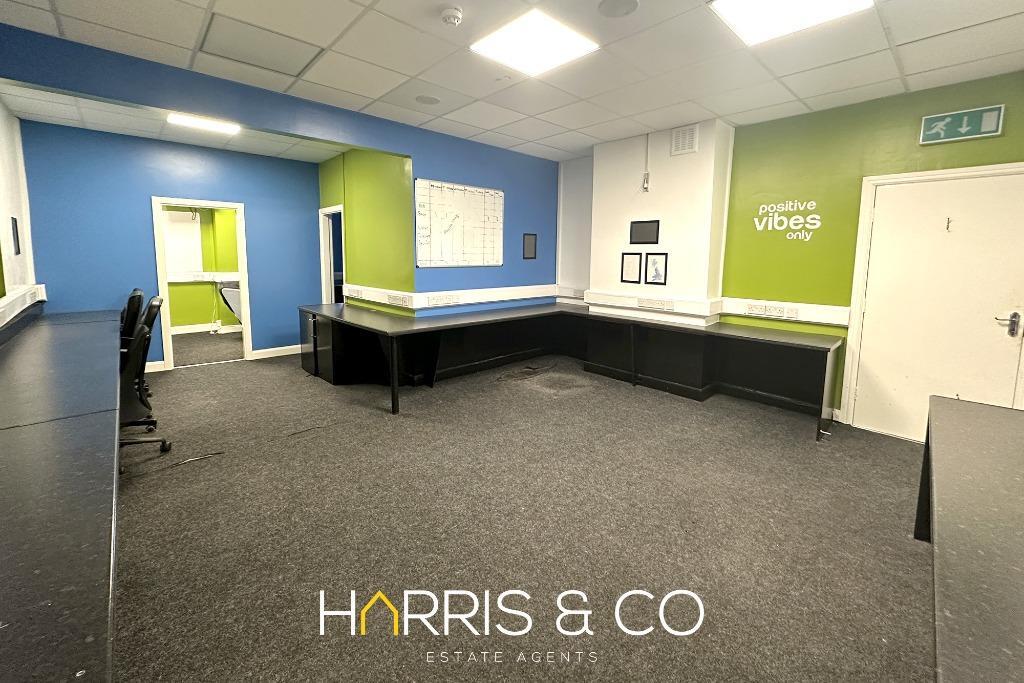 164-166 Dock St, Fleetwood for lease Building Photo- Image 1 of 4