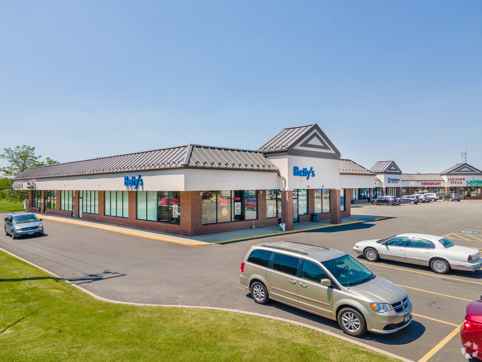 2400 Caton Farm Rd, Crest Hill, IL for lease Building Photo- Image 1 of 9