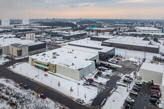 3805 Rue Dollard-Desjardins, Montréal, QC - AERIAL  map view