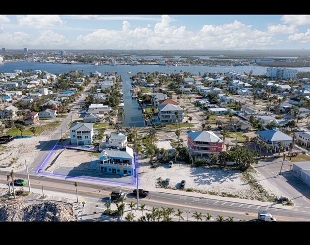 1901 Estero Blvd, Fort Myers, FL à vendre - Photo du bâtiment - Image 2 de 9