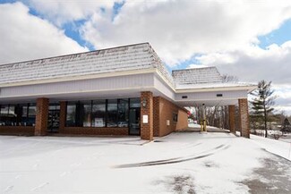 Plus de détails pour 8389 Mayfield Rd, Chesterland, OH - Vente au détail à louer