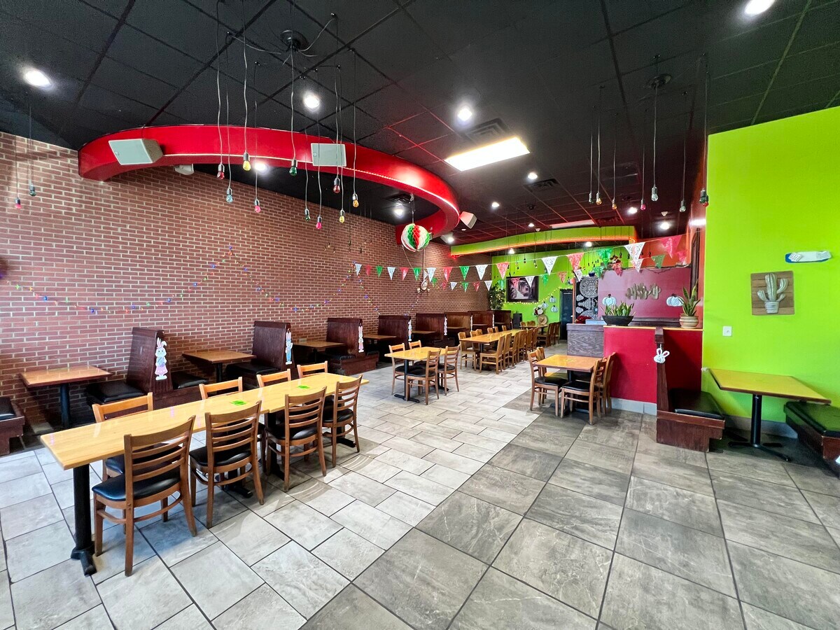 8928 Us-70 Hwy W, Clayton, NC 27520 - Unit 500 -  - Interior Photo - Image 1 of 6