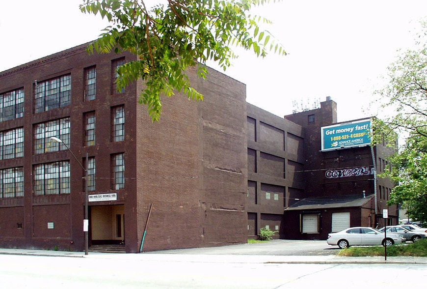 2630 Payne Ave, Cleveland, OH à vendre - Photo du bâtiment - Image 2 de 20