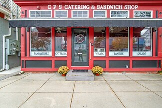 Plus de détails pour 366 Wood St, Bristol, RI - Commerce de détail à vendre