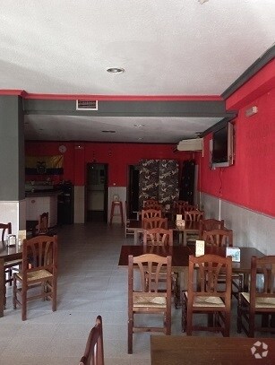 Commerce de détail dans Paracuellos de Jarama, Madrid à vendre - Photo du bâtiment - Image 3 de 13