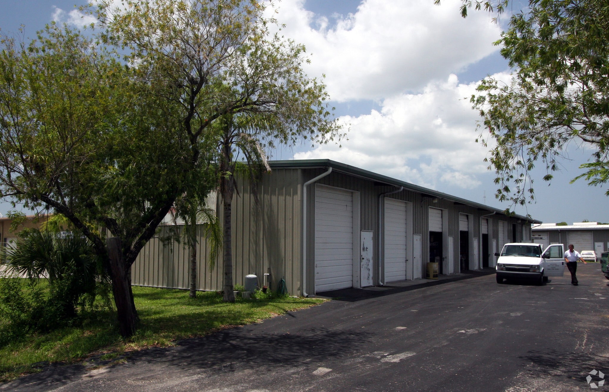 4253 Derek Way, Sarasota, FL for lease Primary Photo- Image 1 of 5