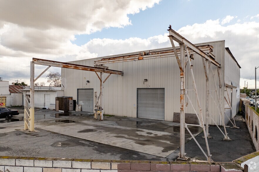 2772-2820 Norton Ave, Lynwood, CA à vendre - Photo du bâtiment - Image 3 de 17