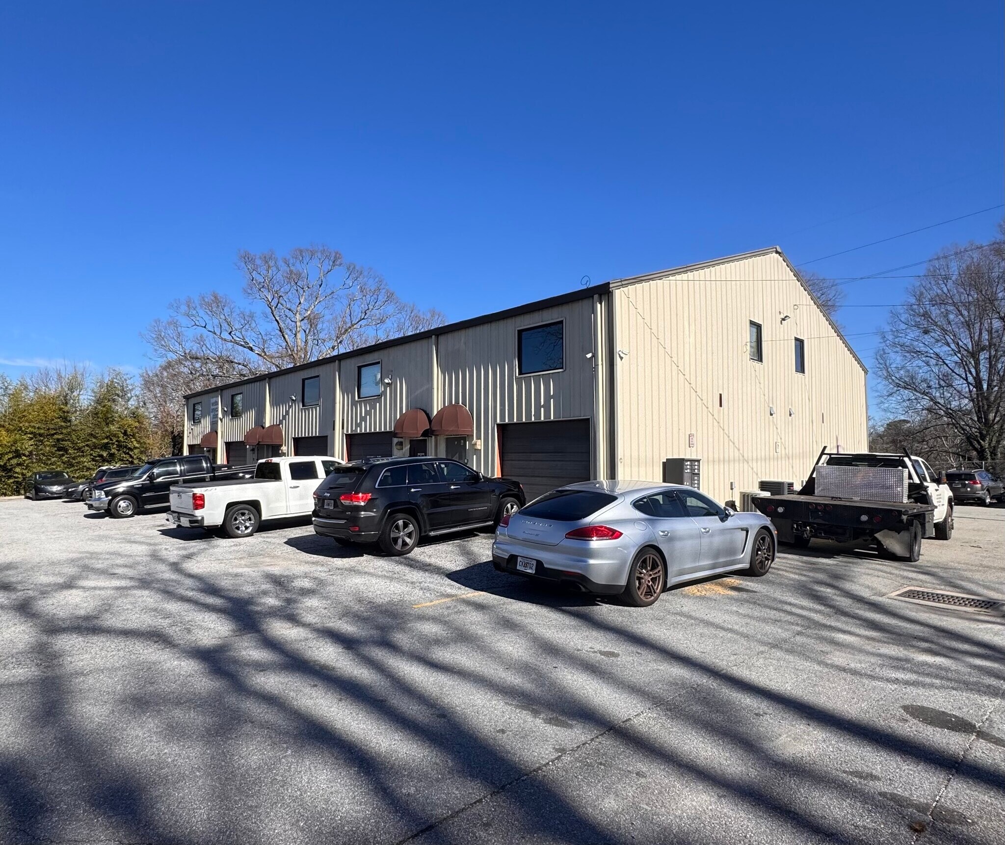 367 N Clarendon Ave, Scottdale, GA for lease Building Photo- Image 1 of 6