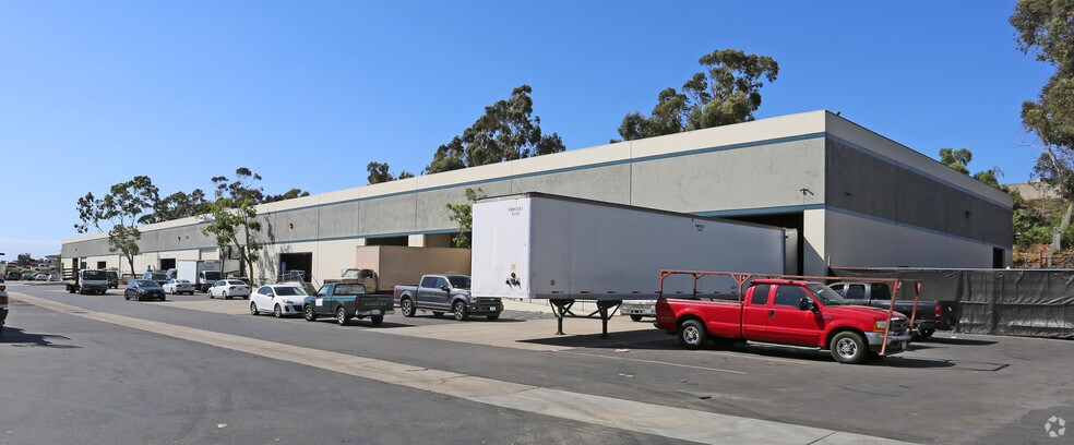 3800 Main St, Chula Vista, CA à louer - Photo du bâtiment - Image 2 de 4