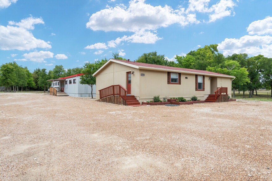 5290 W State Highway 31, Corsicana, TX for lease - Primary Photo - Image 1 of 16