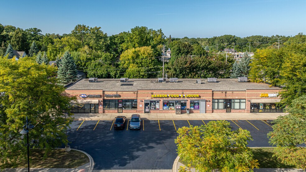 644 Sheridan Rd, Winthrop Harbor, IL à louer - Photo du bâtiment - Image 2 de 29