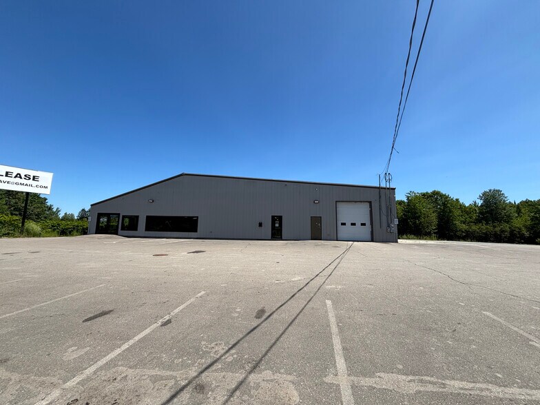 29 Stillwater Ave, Orono, ME à louer - Photo du bâtiment - Image 2 de 43