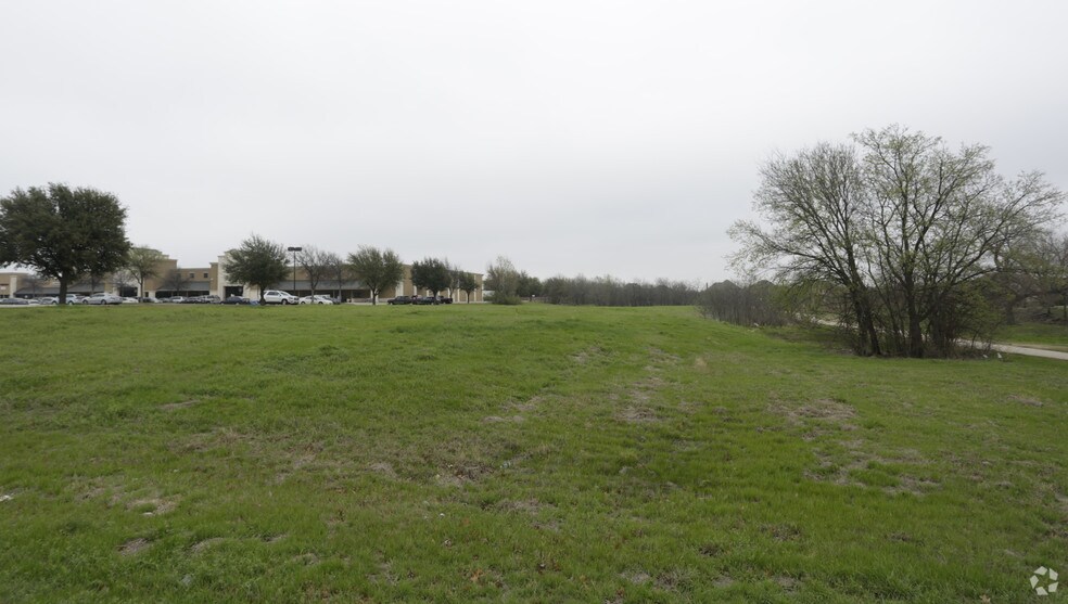 2039 Rufe Snow Dr, Keller, TX for lease - Building Photo - Image 1 of 5