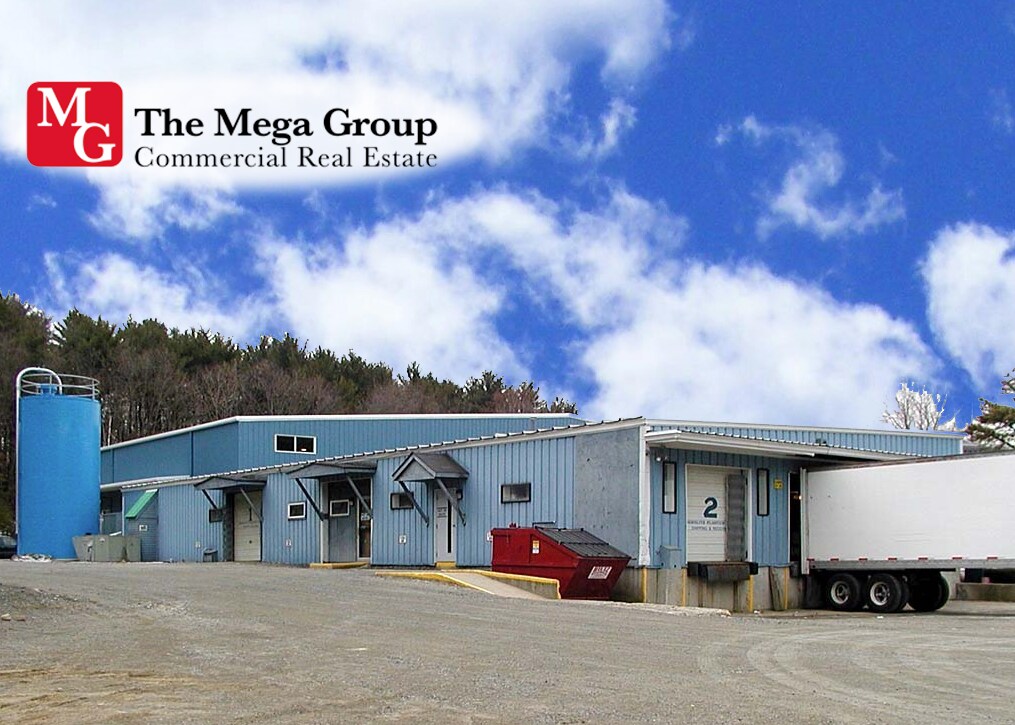 10 Fernwood Lake Ave, Gloucester, MA for lease Primary Photo- Image 1 of 23