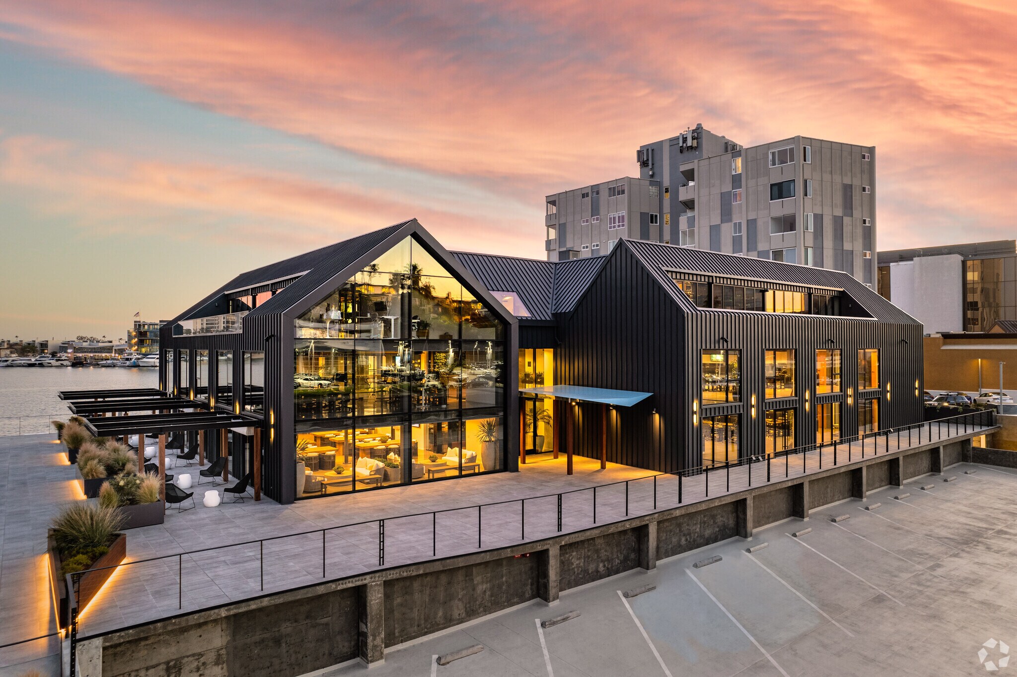 3101 W Coast Hwy, Newport Beach, CA à louer Photo principale- Image 1 de 20