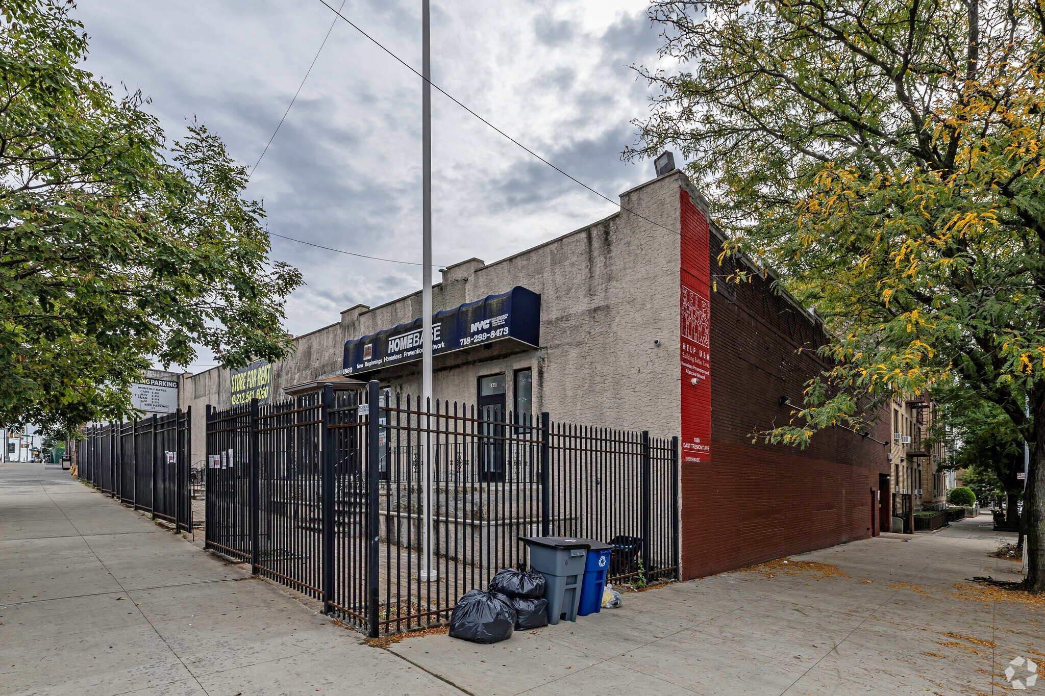 1860-1872 E Tremont Ave Portfolio sale portfolio of 2 properties for sale on LoopNet.ca Primary Photo- Image 1 of 3
