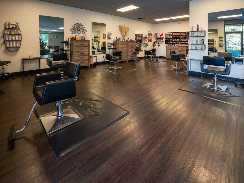 2880 5th St, Davis, CA à louer - Photo du bâtiment - Image 3 de 9