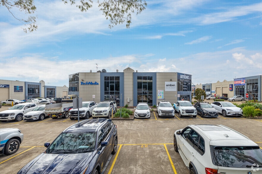 65 Captain Cook Dr, Caringbah for sale - Building Photo - Image 2 of 10