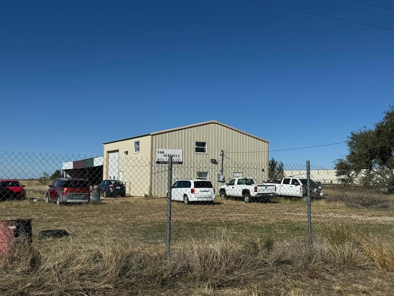4901 N Whitaker Rd, Amarillo, TX à vendre - Photo du bâtiment - Image 2 de 3