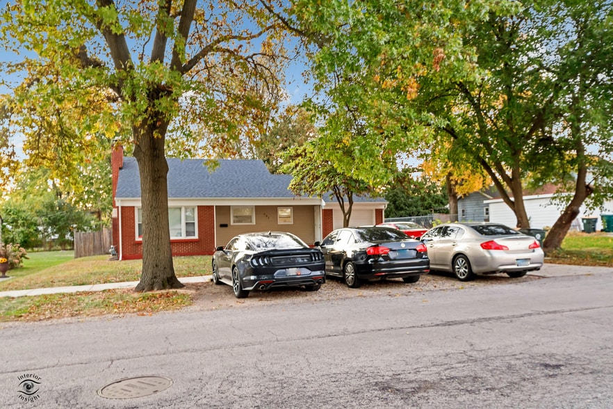 501 S Gladstone Ave, Aurora, IL for sale - Primary Photo - Image 1 of 1