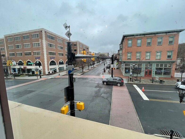 559 Main St, Bethlehem, PA à louer - Photo du bâtiment - Image 2 de 11
