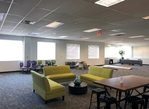 3600 Army Post Rd, Des Moines, IA for lease Interior Photo- Image 2 of 3