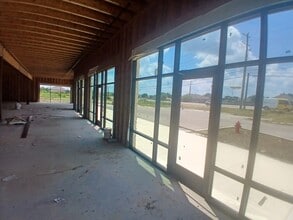 Weiss Ln & Aventura, Pflugerville, TX for lease Interior Photo- Image 1 of 1