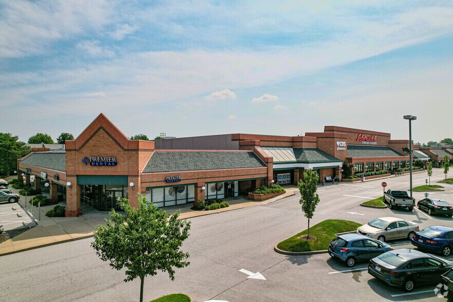 1950 Zumbehl Rd, Saint Charles, MO for lease - Building Photo - Image 2 of 4