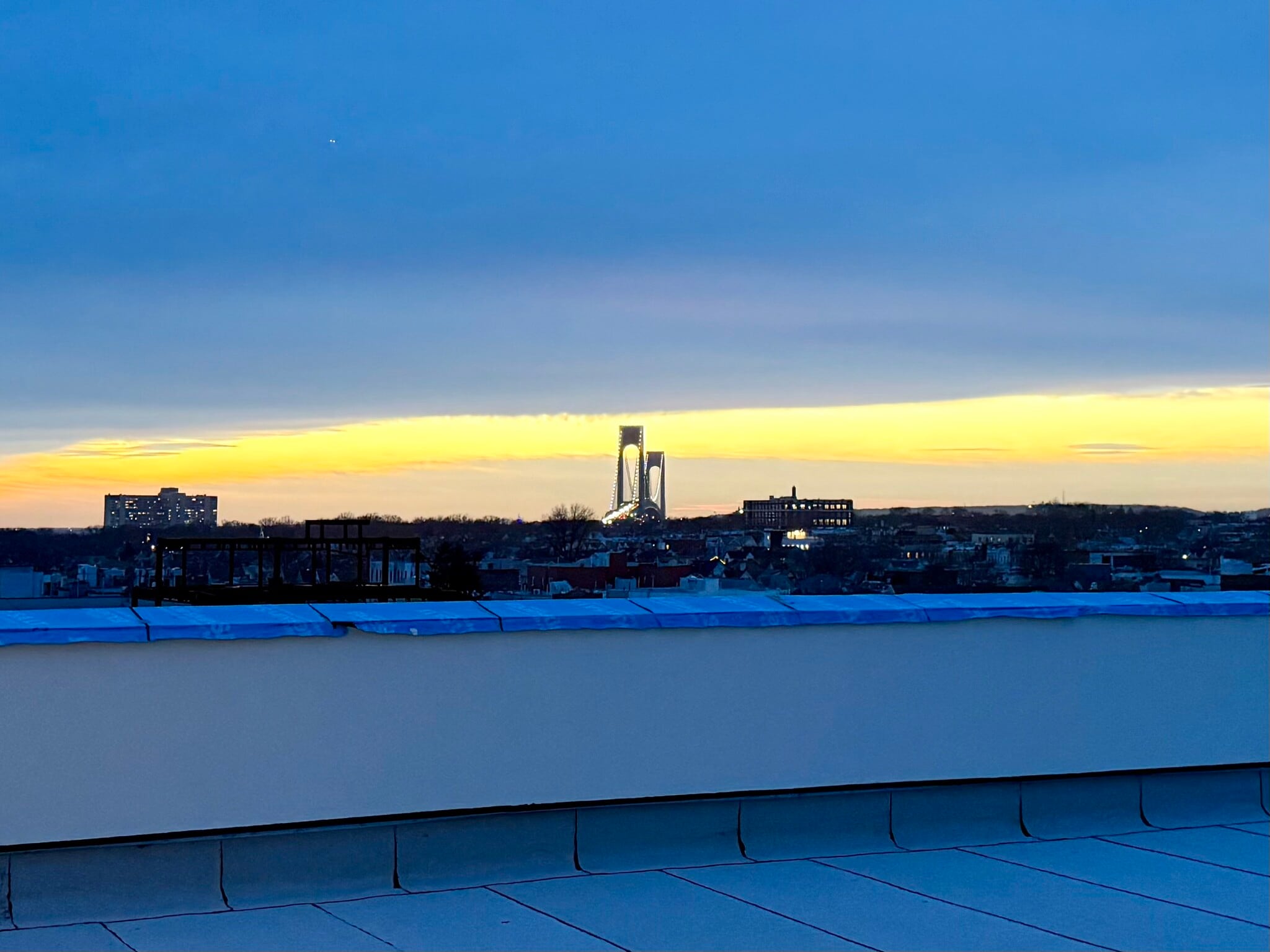 6520 New Utrecht Ave, Brooklyn, NY à louer Photo du bâtiment- Image 1 de 6